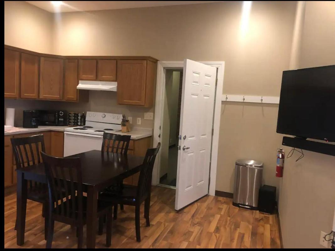 ברלינגטון Jefferson Street Loft 20 Day Minimum Stay מראה חיצוני תמונה